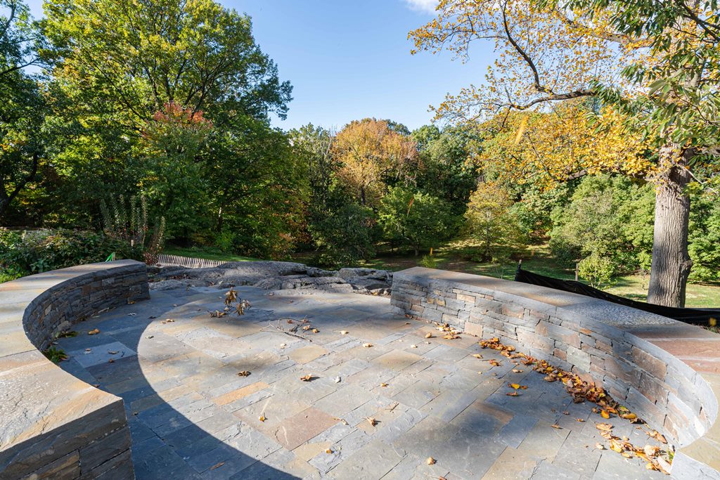 Burke Oak Collection Overlook