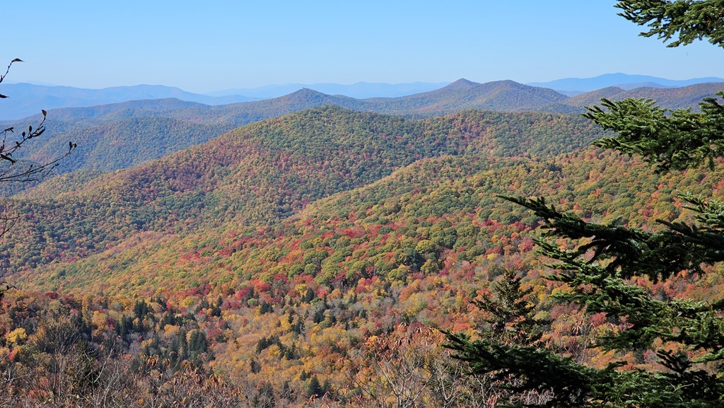 Autumn colors on Blue Ridge Parkway