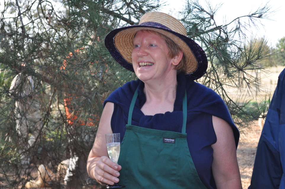 Anke Mattern hosting participants of the Post-Conference Tour 2012 at Arboretum de la Bergerette