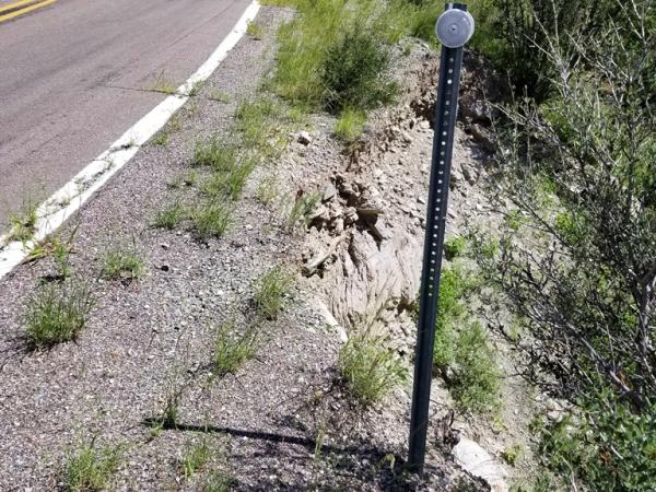 Road undercut, Mimbres Mountains © Guy Sternberg mimbresmts-roadundercut_s8.jpg