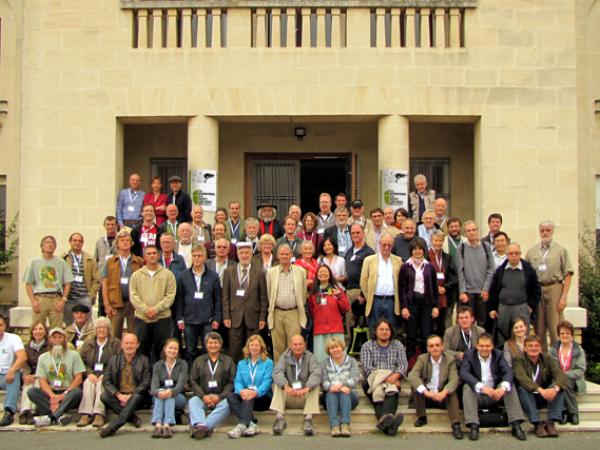 Conference participants assembled in front of the Université de Bordeaux's Espace Agora du Haut Carré, the Conference venue. Photo/ G. Sternberg.