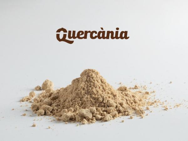 Quercania logo and acorn flour Quercania logo and acorn flour